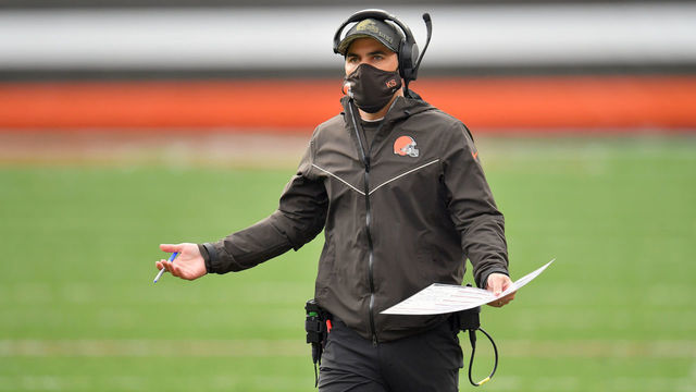 CLEVELAND, OHIO - NOVEMBER 15: Head coach Kevin Stefanski of the Cleveland Browns argues a call with the officials during the first quarter against the Houston Texans at FirstEnergy Stadium on November 15, 2020 in Cleveland, Ohio.