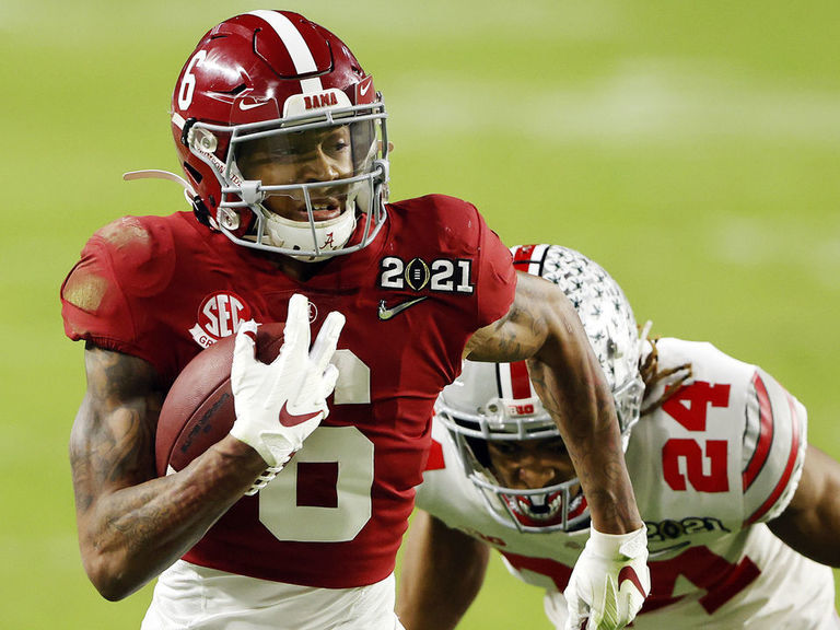 DeVonta Smith explodes for 215 yards, 3 TDs in 1st half of CFP title