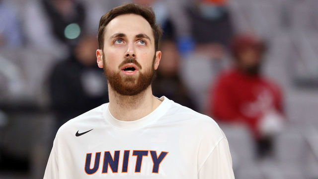 FORT WORTH, TEXAS - DECEMBER 26: Jay Huff #30 of the Virginia Cavaliers at Dickies Arena on December 26, 2020 in Fort Worth, Texas.