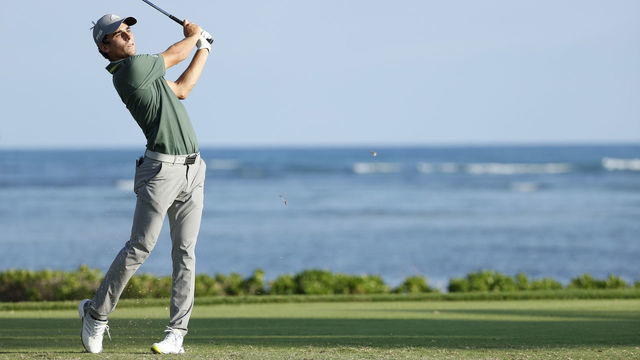 HONOLULU, HAWAII - JANUARY 14: Joaquin Niemann of Chile plays his shot from the 17th tee during the first round of the Sony Open in Hawaii at the Waialae Country Club on January 14, 2021 in Honolulu, Hawaii.