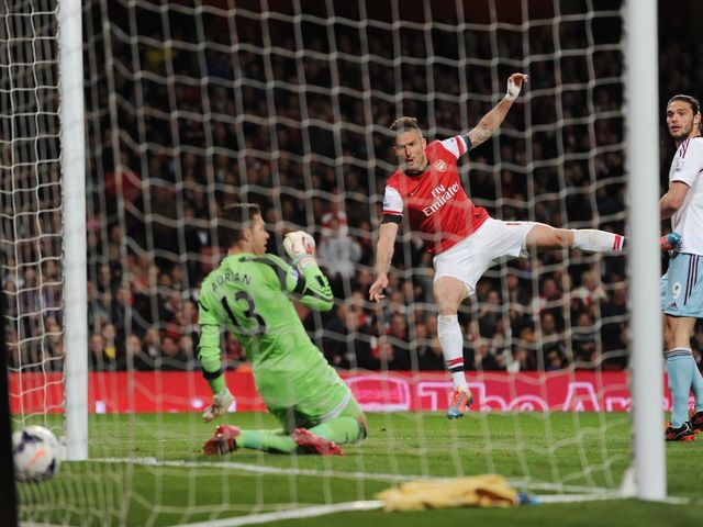 GIF: Giroud showcases deft touch at the Emirates