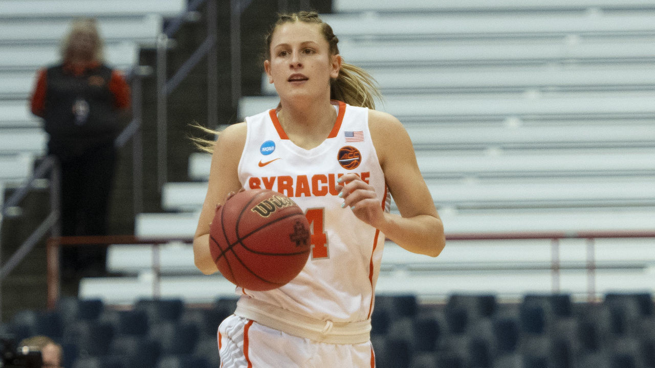 SYRACUSE, NY - MARCH 25: Syracuse Orange Guard Tiana Mangakahia (4) dribbles the ball up the court during the second half of the game between the South Dakota State Jackrabbits and the Syracuse Orange on March 25,2019, at the Carrier Dome in Syracuse, NY.
