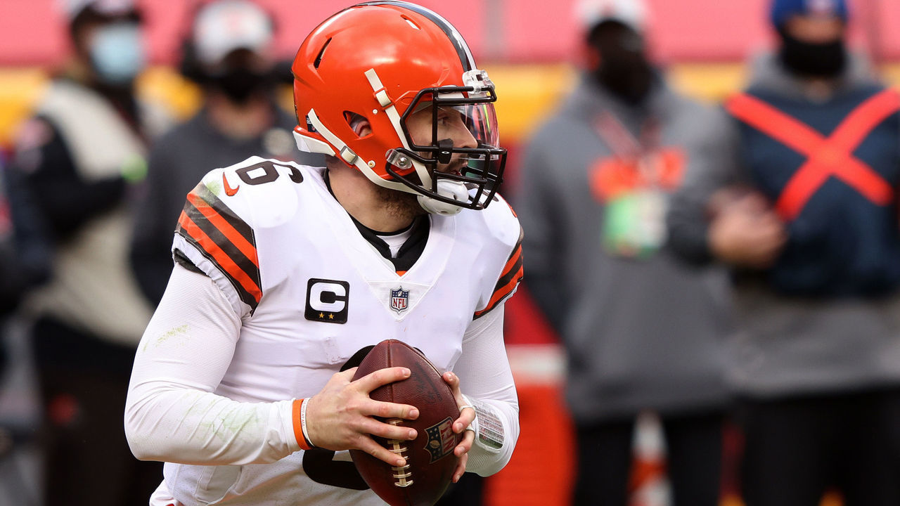KANSAS CITY, MISSOURI - JANUARY 17: Quarterback Baker Mayfield #6 of the Cleveland Browns drops back to pass during the fourth quarter of the AFC Divisional Playoff game against the Kansas City Chiefs at Arrowhead Stadium on January 17, 2021 in Kansas City, Missouri.