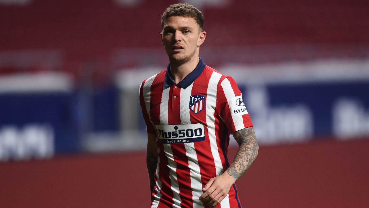 MADRID, SPAIN - JANUARY 12: Kieran Trippier of Atletico de Madrid reacts during the La Liga Santander match between Atletico de Madrid and Sevilla FC at Estadio Wanda Metropolitano on January 12, 2021 in Madrid, Spain. Sporting stadiums around Spain remain under strict restrictions due to the Coronavirus Pandemic as Government social distancing laws prohibit fans inside venues resulting in games being played behind closed doors.