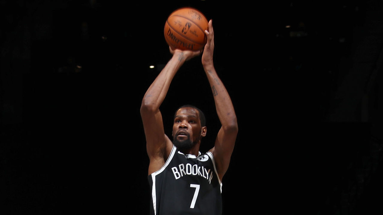 BROOKLYN, NY - JANUARY 18: Kevin Durant #7 of the Brooklyn Nets shoots the ball during the game against the Milwaukee Bucks on January 18, 2021 at Barclays Center in Brooklyn, New York. Mandatory Copyright Notice: Copyright 2021 NBAE