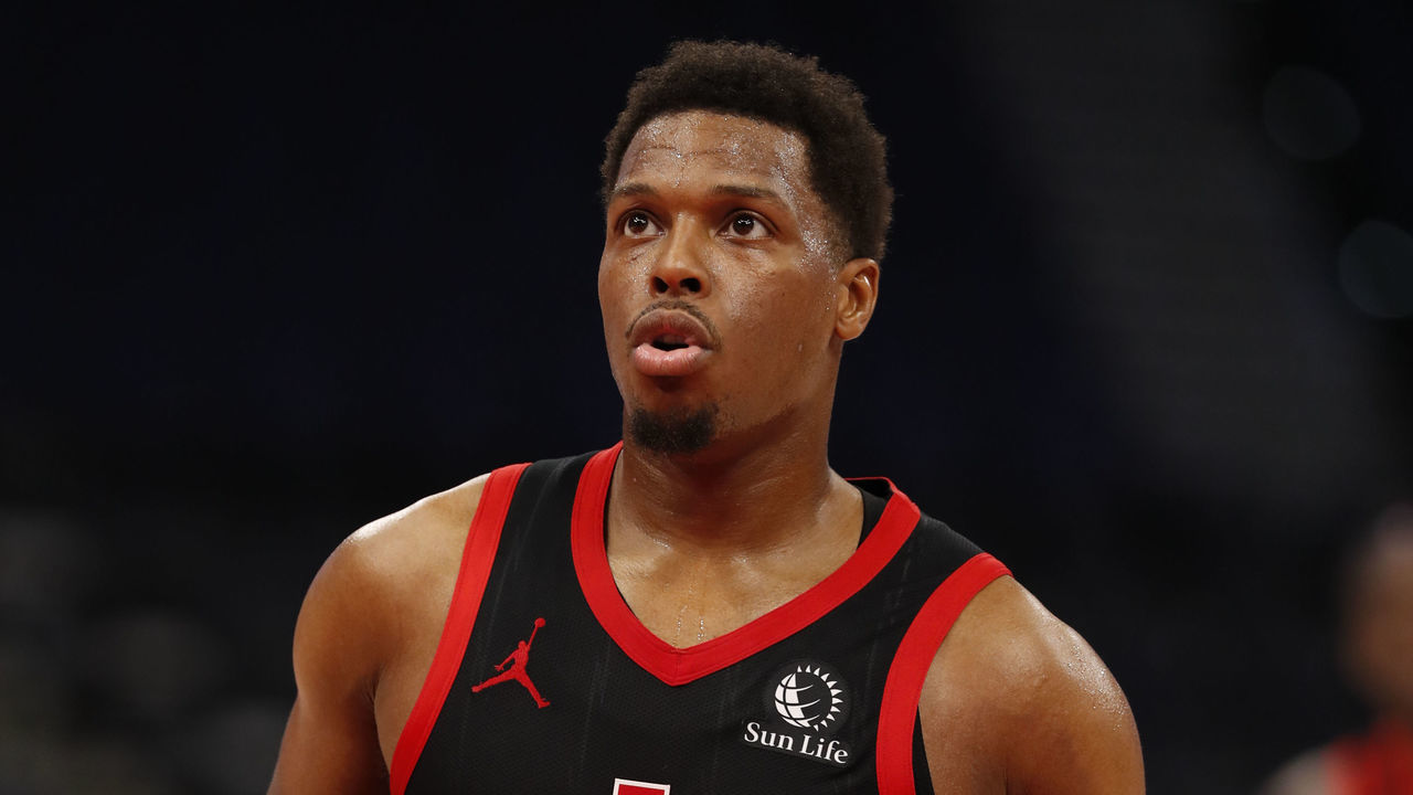 TAMPA, FL - JANUARY 18: Kyle Lowry #7 of the Toronto Raptors shoots a free throw during the game against the Dallas Mavericks on January 18, 2021 at Amalie Arena in Tampa, Florida. NOTE TO USER: User expressly acknowledges and agrees that, by downloading and/or using this photograph, user is consenting to the terms and conditions of the Getty Images License Agreement. Mandatory Copyright Notice: Copyright 2021 NBAE (Photo by Scott Audette/NBAE via Getty Images