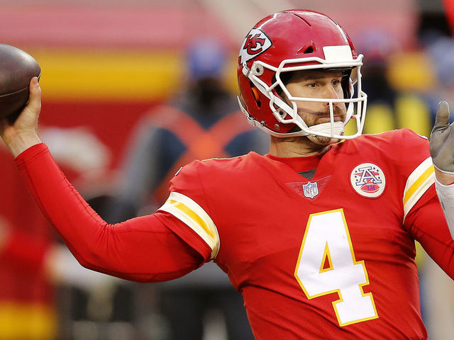 Can't-Miss Play: Kansas City Chiefs quarterback Chad Henne-thing