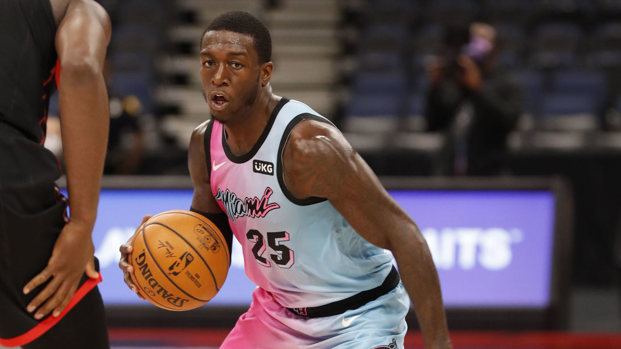 TAMPA, FL - JANUARY 20: Kendrick Nunn #25 of the Miami Heat handles the ball during the game against the Toronto Raptors on January 20, 2021 at Amalie Arena in Tampa, Florida. Mandatory Copyright Notice: Copyright 2021 NBAE