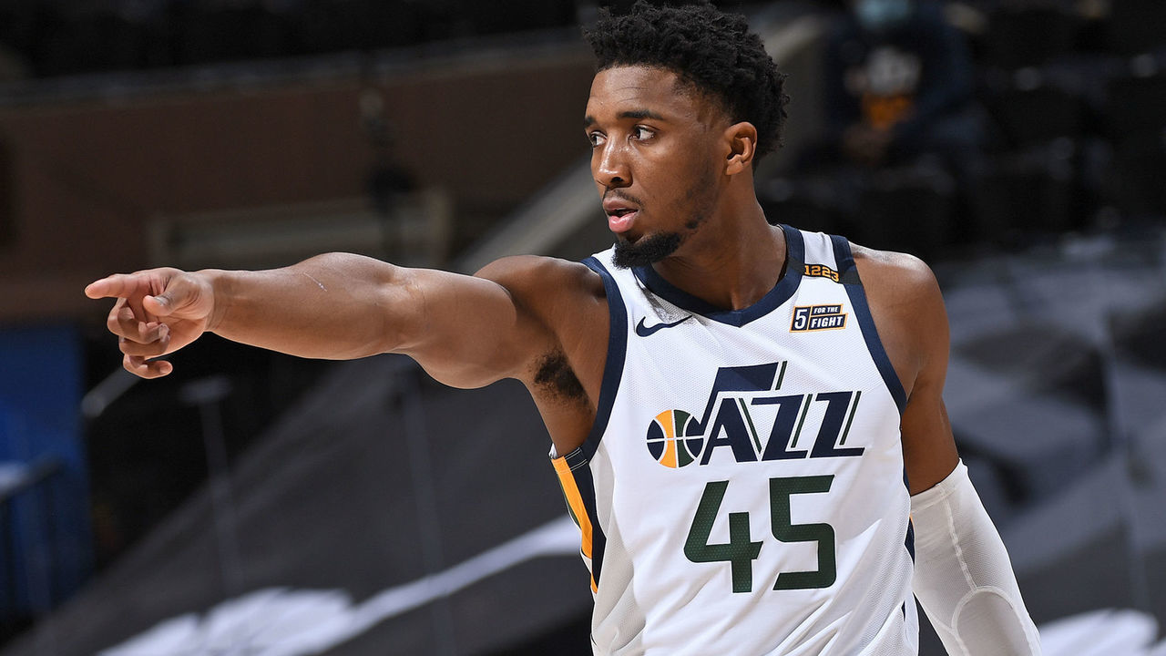 SALT LAKE CITY, UT - JANUARY 21: Donovan Mitchell #45 of the Utah Jazz calls a play against the New Orleans Pelicans on January 21, 2021 at vivint.SmartHome Arena in Salt Lake City, Utah. Mandatory Copyright Notice: Copyright 2021 NBAE