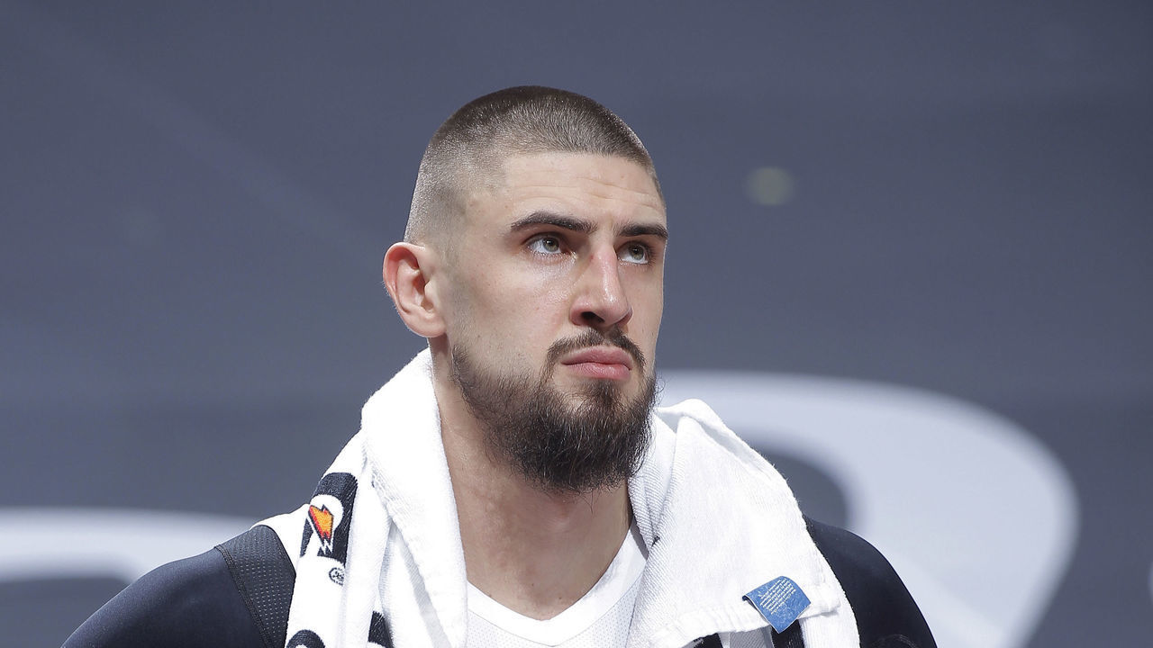 SACRAMENTO, CA - JANUARY 8: Alex Len #27 of the Toronto Raptors looks on during the game against the Sacramento Kings on January 8, 2021 at Golden 1 Center in Sacramento, California. NOTE TO USER: User expressly acknowledges and agrees that, by downloading and or using this photograph, User is consenting to the terms and conditions of the Getty Images Agreement. Mandatory Copyright Notice: Copyright 2021 NBAE