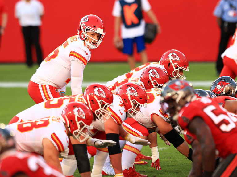 Mahomes aims to lead Chiefs to 5th straight AFC title game - The San Diego  Union-Tribune