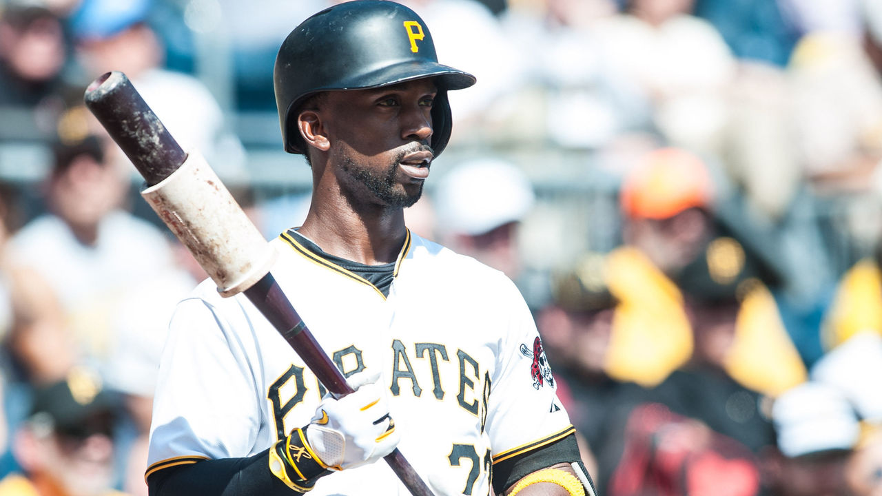 Outfielder Brian Giles of the Pittsburgh Pirates at bat during the News  Photo - Getty Images