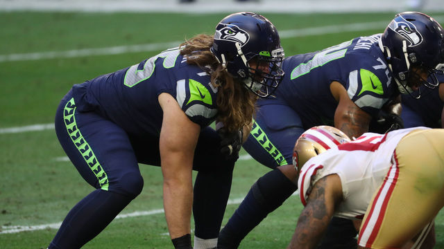 GLENDALE, AZ - JANUARY 03: Seattle Seahawks Offensive Tackle Chad Wheeler (75) lines up during a game against the San Francisco 49ers at State Farm Stadium on January 3, 2021 in Glendale, Arizona.