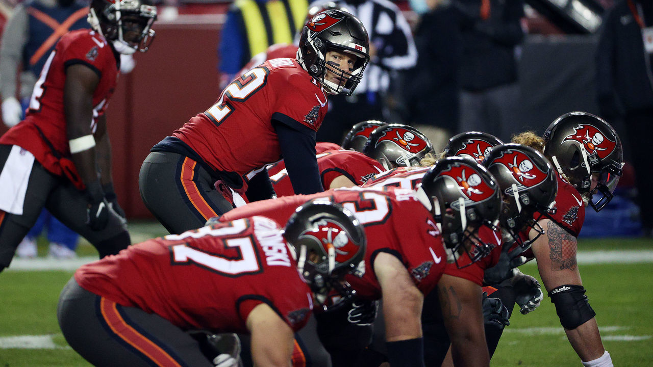 LANDOVER, MARYLAND - JANUARY 09: Quarterback Tom Brady #12 of the Tampa Bay Buccaneers lines up during the 2nd quarter of the game against the Washington Football Team at FedExField on January 09, 2021 in Landover, Maryland.