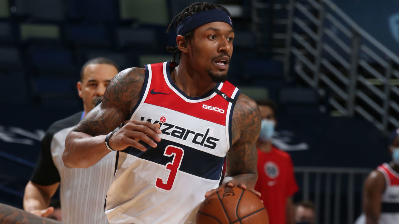 NEW ORLEANS, LA - JANUARY 27: Bradley Beal #3 of the Washington Wizards dribbles the ball against the New Orleans Pelicans on January 27, 2021 at the Smoothie King Center in New Orleans, Louisiana. Mandatory Copyright Notice: Copyright 2021 NBAE