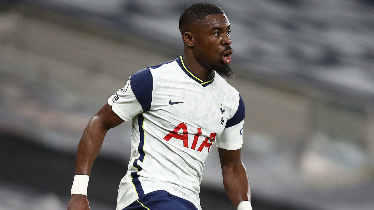LONDON, ENGLAND - JANUARY 28: Serge Aurier of Spurs in action during the Premier League match between Tottenham Hotspur and Liverpool at Tottenham Hotspur Stadium on January 28, 2021 in London, England. Sporting stadiums around the UK remain under strict restrictions due to the Coronavirus Pandemic as Government social distancing laws prohibit fans inside venues resulting in games being played behind closed doors.