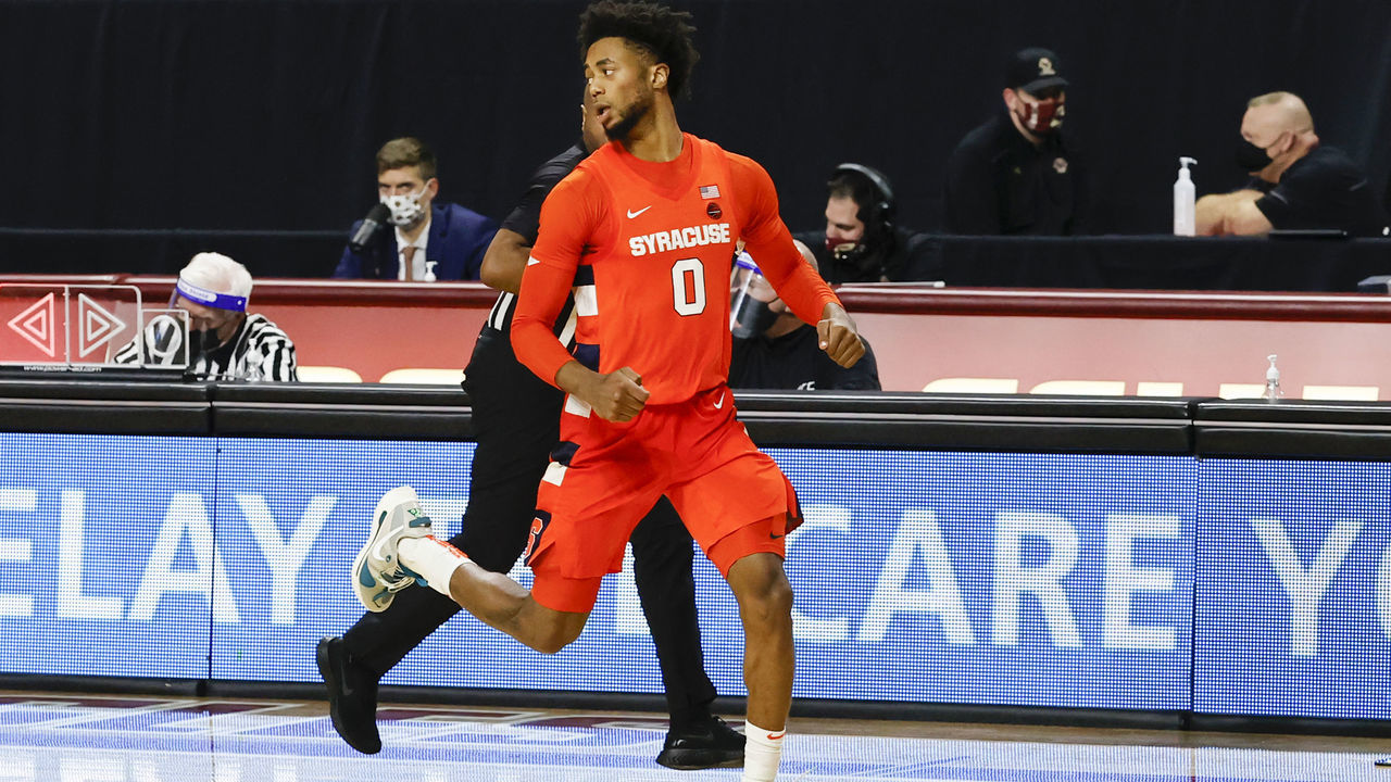 CHESTNUT HILL, MA - DECEMBER 12: Syracuse Orange forward Alan Griffin (0) looks back up court during a game between the Boston College Eagles and the Syracuse Orange on December 12, 2020, at Conte Forum in Chestnut Hill, Massachusetts.
