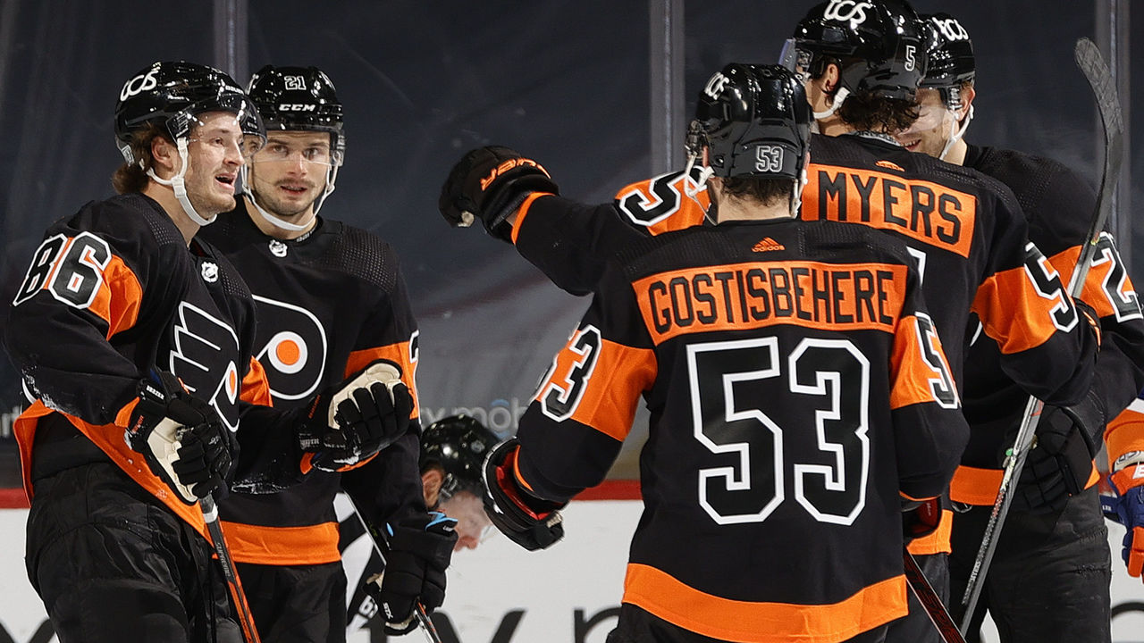 Hayes leads Flyers to win over Islanders