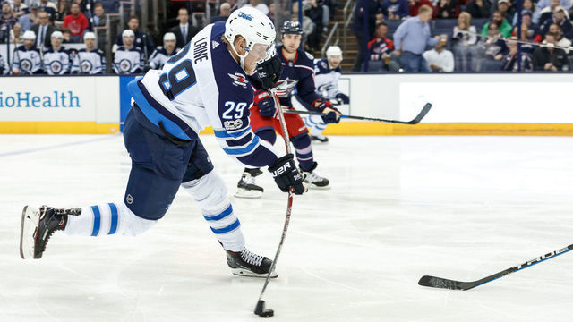COLUMBUS, OH - OCTOBER 27: Winnipeg Jets right wing Patrik Laine (29) takes a shot on goal during the second period in a game between the Columbus Blue Jackets and the Winnipeg Jets on October 27, 2017, at Nationwide Arena in Columbus, OH. Blue Jackets defeated the Sabres