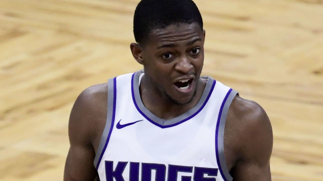 ORLANDO, FLORIDA - JANUARY 27: De'Aaron Fox #5 of the Sacramento Kings reacts during the third quarter against the Orlando Magic at Amway Center on January 27, 2021 in Orlando, Florida.