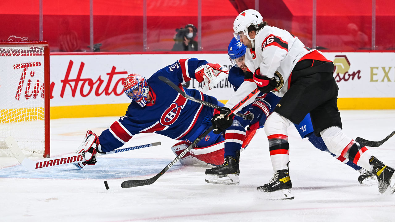 MONTREAL, QC - FEBRUARY 04: Montreal Canadiens goalie Carey Price (31) tracks the puck during the Ottawa Senators versus the Montreal Canadiens game on February 4, 2021, at Bell Centre in Montreal, QC