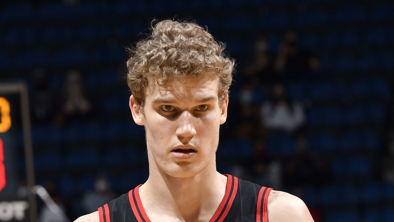 ORLANDO, FL - FEBRUARY 5: Lauri Markkanen #24 of the Chicago Bulls looks on during the game against the Orlando Magic on February 5, 2021 at Amway Center in Orlando, Florida. Mandatory Copyright Notice: Copyright 2021 NBAE