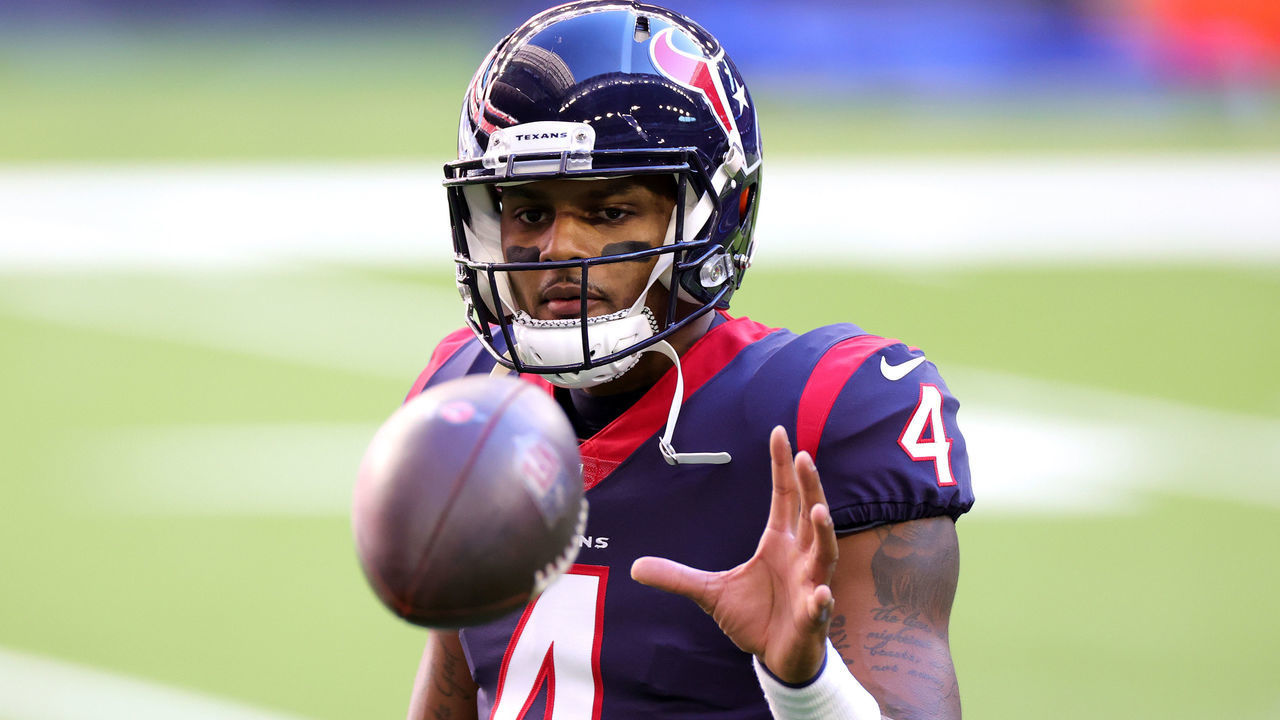 HOUSTON, TEXAS - JANUARY 03: Deshaun Watson #4 of the Houston Texans in action against the Tennessee Titans during a game at NRG Stadium on January 03, 2021 in Houston, Texas.