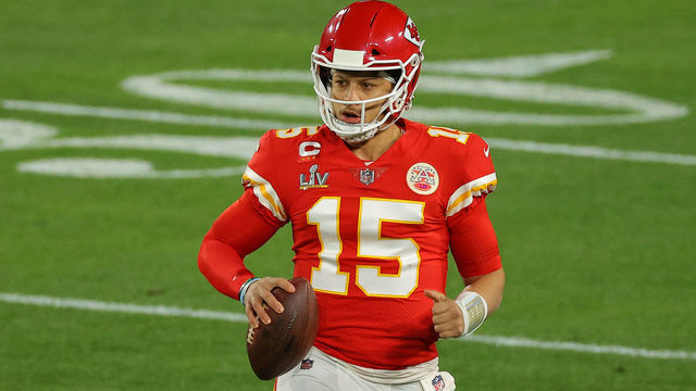 TAMPA, FLORIDA - FEBRUARY 07: Patrick Mahomes #15 of the Kansas City Chiefs rushes the ball during the first quarter against the Tampa Bay Buccaneers in Super Bowl LV at Raymond James Stadium on February 07, 2021 in Tampa, Florida.