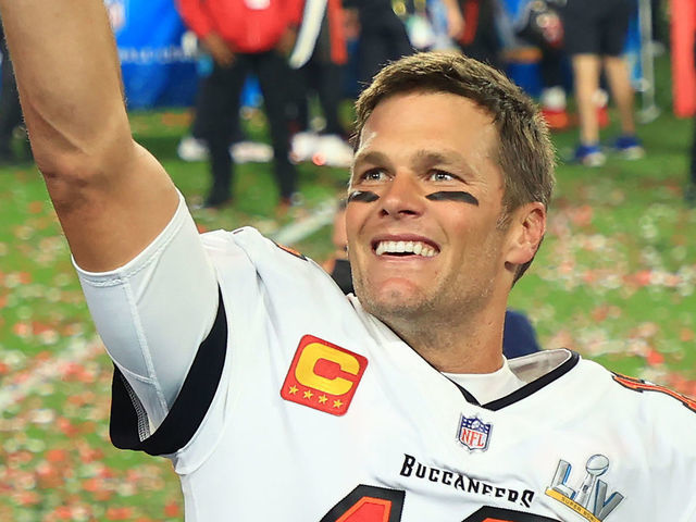 Tom Brady will earn $41.075 million in 2021