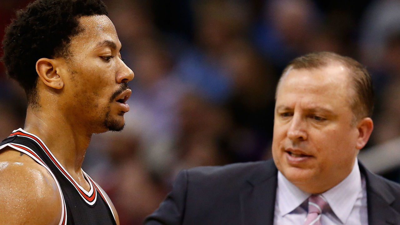 PHOENIX, AZ - JANUARY 30: Derrick Rose #1 and head coach Tom Thibodeau of the Chicago Bulls during the NBA game against the Phoenix Suns at US Airways Center on January 30, 2015 in Phoenix, Arizona. The Suns defeated the Bulls 99-93.