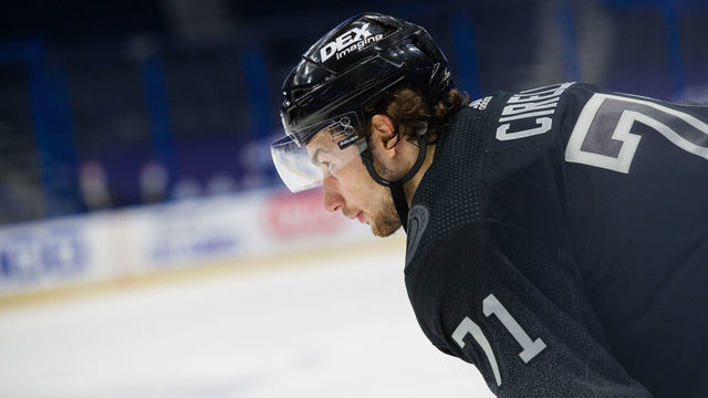 TAMPA, FL - JANUARY 30: Anthony Cirelli #71 of the Tampa Bay Lightning skates against the Nashville Predators during the first period at Amalie Arena on January 30, 2021 in Tampa, Florida.