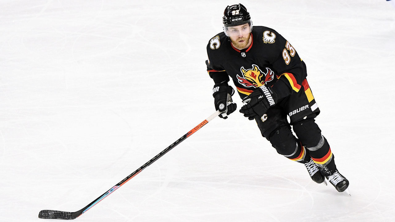 CALGARY, AB - FEBRUARY 17: Calgary Flames Winger Sam Bennett (93) skates during the third period of an NHL game where the Calgary Flames hosted the Vancouver Canucks on February 17, 2021, at the Scotiabank Saddledome in Calgary, AB.