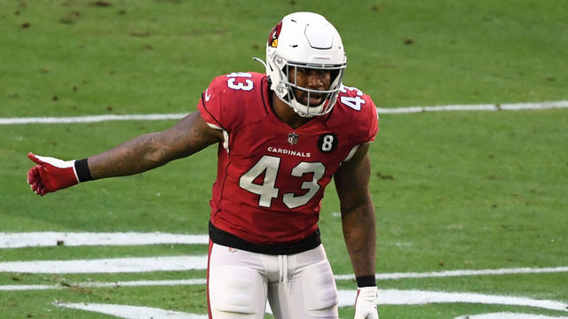 GLENDALE, ARIZONA - DECEMBER 20: Haason Reddick #43 of the Arizona Cardinals gets ready to pass defend against the Philadelphia Eagles at State Farm Stadium on December 20, 2020 in Glendale, Arizona.