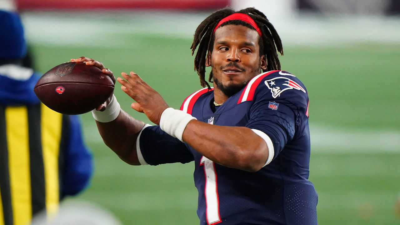 Football: New England Patriots QB Cam Newton (1) warming up before game vs Buffalo Bills at Gillette Stadium. Foxborough, MA 12/28/2020 CREDIT: Erick W. Rasco