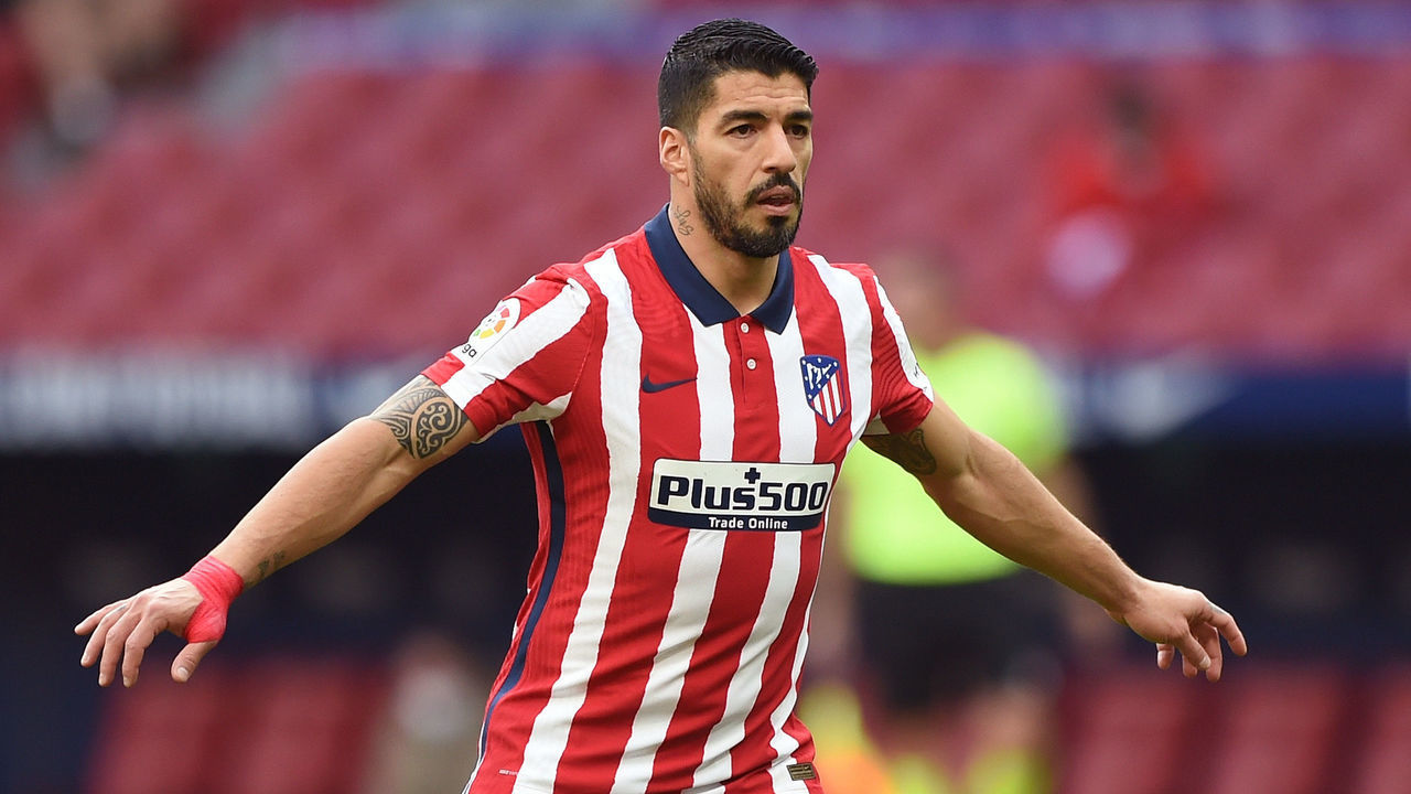 MADRID, SPAIN - FEBRUARY 20: Luis Suarez of Atletico de Madrid reacts during the La Liga Santander match between Atletico de Madrid and Levante UD at Estadio Wanda Metropolitano on February 20, 2021 in Madrid, Spain. Sporting stadiums around Spain remain under strict restrictions due to the Coronavirus Pandemic as Government social distancing laws prohibit fans inside venues resulting in games being played behind closed doors.