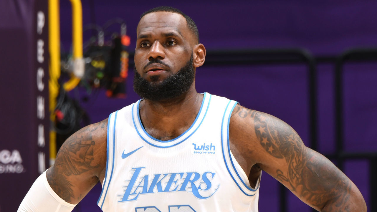LOS ANGELES, CA - FEBRUARY 22: LeBron James #23 of the Los Angeles Lakers looks on during the game against the Washington Wizards on February 22, 2021 at STAPLES Center in Los Angeles, California. NOTE TO USER: User expressly acknowledges and agrees that, by downloading and/or using this Photograph, user is consenting to the terms and conditions of the Getty Images License Agreement. Mandatory Copyright Notice: Copyright 2021 NBAE