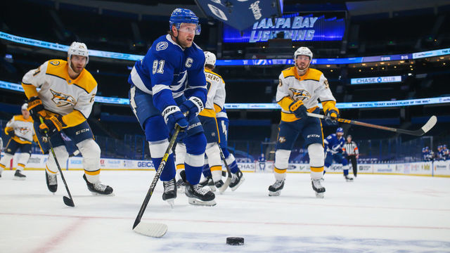 TAMPA, FL - FEBRUARY 1: Steven Stamkos #91 of the Tampa Bay Lightning skates against the Nashville Predators during the third period at Amalie Arena on February 1, 2021 in Tampa, Florida.