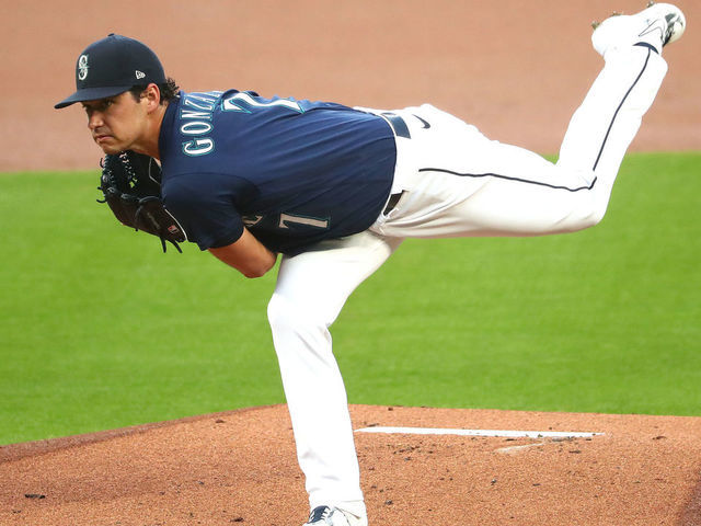 SEATTLE, WASHINGTON - SEPTEMBER 21: Marco Gonzales #7 of the Seattle Mariners pitches in the first inning against the Houston Astros at T-Mobile Park on September 21, 2020 in Seattle, Washington.