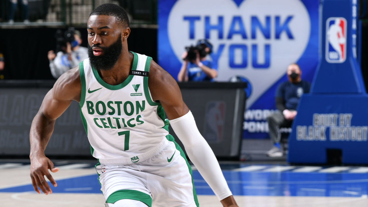 DALLAS, TEXAS- FEBRUARY 23: Jaylen Brown #7 of the Boston Celtics dribbles against the Dallas Mavericks on February 23, 2021 at the American Airlines Center in Dallas, Texas. Mandatory Copyright Notice: Copyright 2021 NBAE