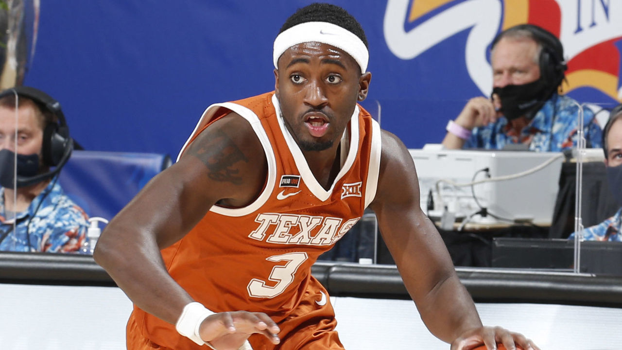 ASHEVILLE, NC - DECEMBER 02: Texas Longhorns guard Courtney Ramey (3) drives to the basket against the North Carolina Tar Heels in the championship game of the Camping World Maui Invitational on December 2, 2020, at the Harrah's Cherokee Center in Asheville, NC.
