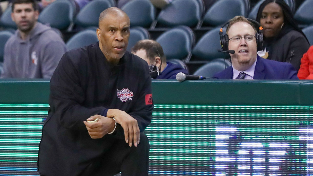 CLEVELAND, OH - JANUARY 09: Detroit Titans head coach Mike Davis on the sideline during the second half of the college basketball game between the Detroit Titans and Cleveland State Vikings on January 9, 2019, at the Wolstein Center in Cleveland, OH.