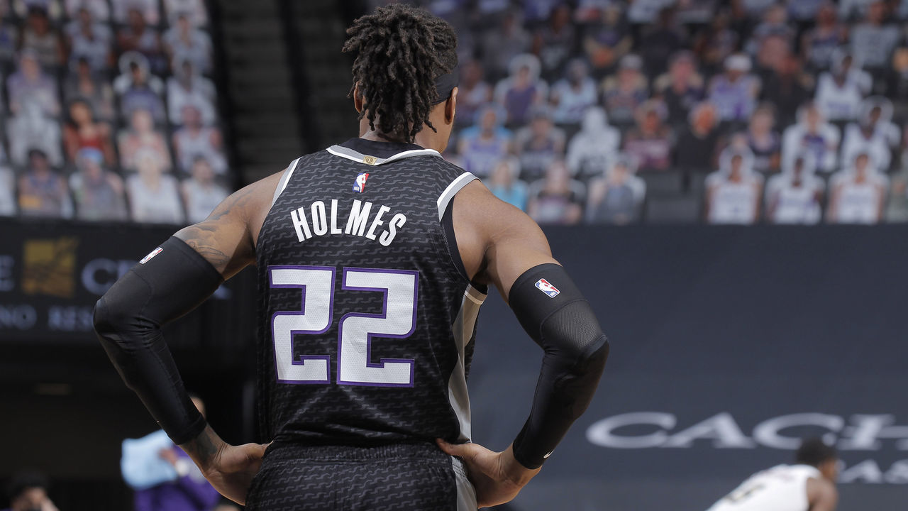 SACRAMENTO, CA - FEBRUARY 6: Richaun Holmes #22 of the Sacramento Kings looks on during the game against the Denver Nuggets on February 6, 2021 at Golden 1 Center in Sacramento, California. NOTE TO USER: User expressly acknowledges and agrees that, by downloading and or using this photograph, User is consenting to the terms and conditions of the Getty Images Agreement. Mandatory Copyright Notice: Copyright 2021 NBAE