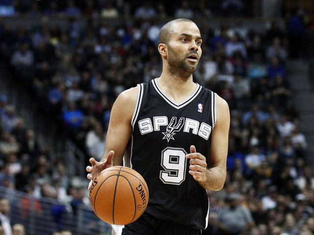 Spurs' Parker returns vs. Pistons