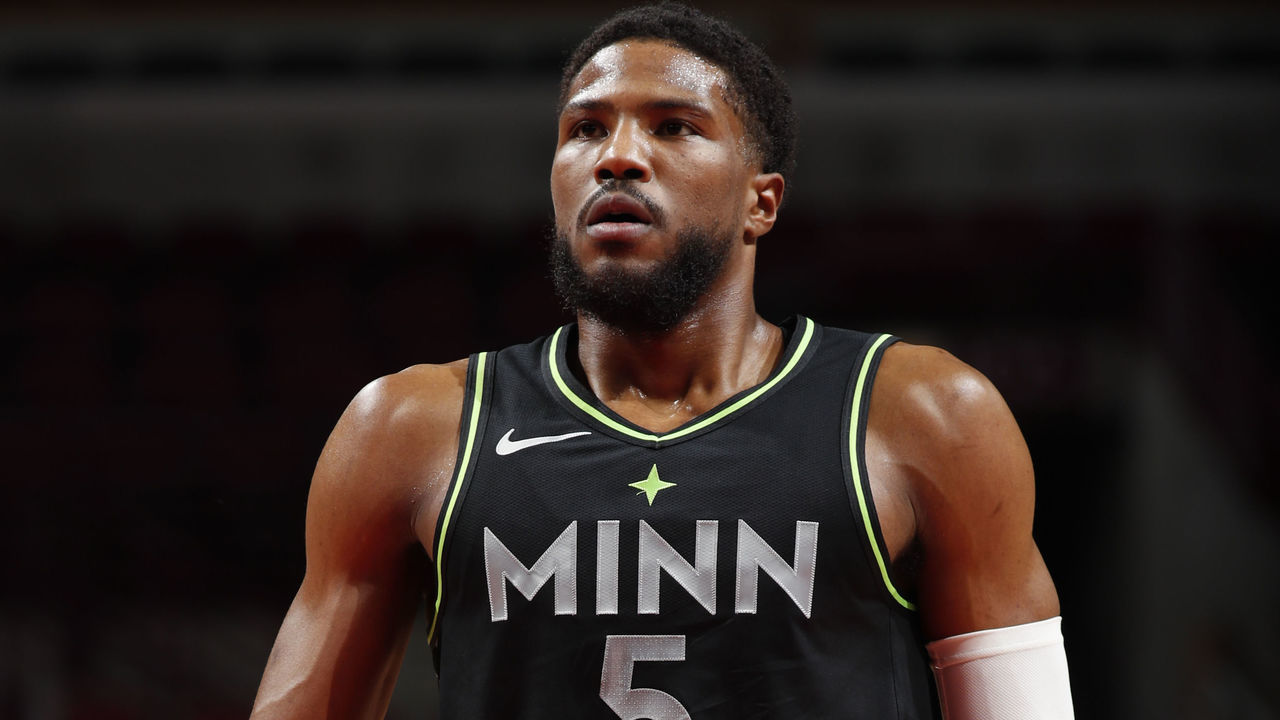 CHICAGO, IL - FEBRUARY 24: Malik Beasley #5 of the Minnesota Timberwolves shoots a free throw during the game against the Chicago Bulls on February 24, 2021 at United Center in Chicago, Illinois. Mandatory Copyright Notice: Copyright 2021 NBAE