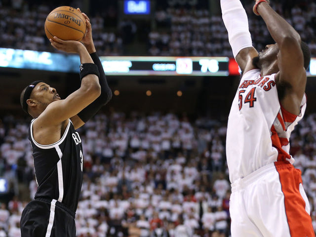 VIDEO: Paul Pierce mic'd up for clutch fadeaway: 'That's what I do'