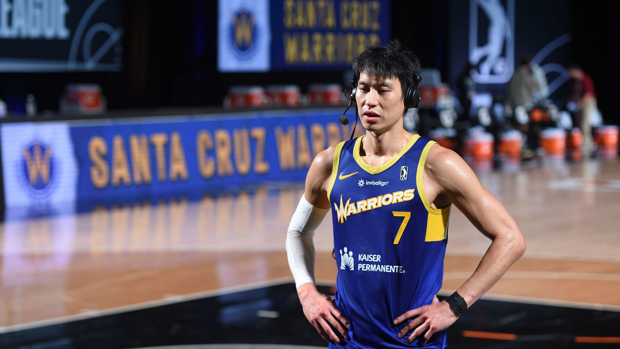 ORLANDO, FL - FEBRUARY 18: Jeremy Lin #7 of the Santa Cruz Warriors speaks to the media after the game against the Fort Wayne Mad Ants on February 18, 2021 at AdventHealth Arena in Orlando, Florida. NOTE TO USER: User expressly acknowledges and agrees that, by downloading and/or using this photograph, user is consenting to the terms and conditions of the Getty Images License Agreement. Mandatory Copyright Notice: Copyright 2021 NBAE