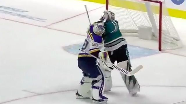 Watch: Blues' Binnington goes after multiple Sharks after getting pulled