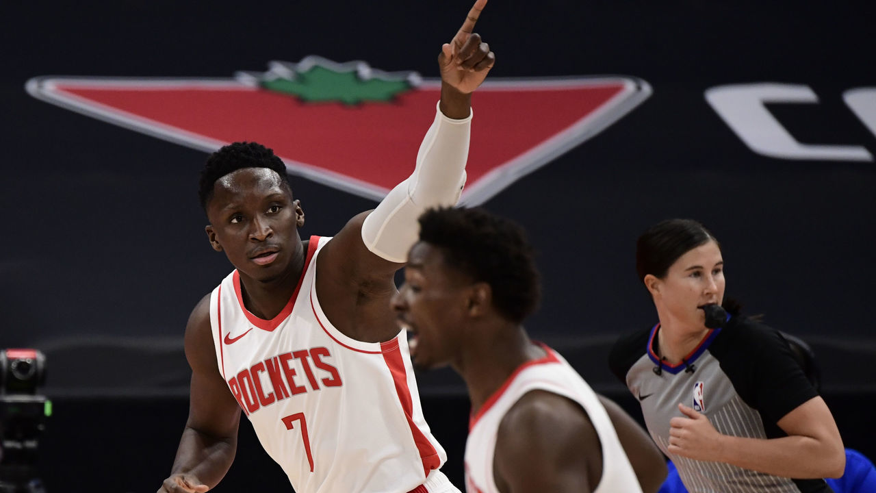 TAMPA, FLORIDA - FEBRUARY 26: Victor Oladipo #7 of the Houston Rockets reacts during the first quarter against the Toronto Raptors at Amalie Arena on February 26, 2021 in Tampa, Florida.