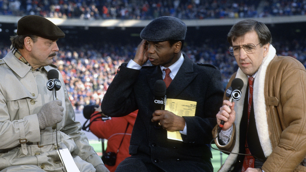 Irv Cross, First Black Network TV Sports Analyst, Dies at 81 - The New York  Times