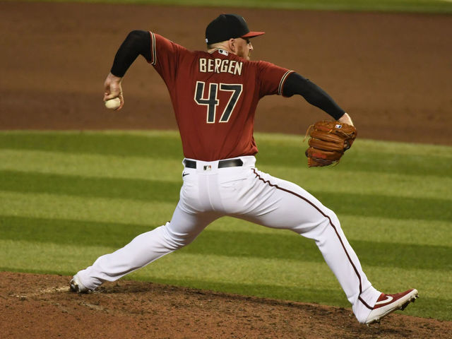 Blue Jays acquiring pitcher Robbie Ray from Diamondbacks